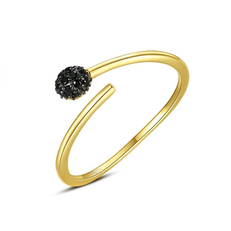 Сребърен пръстен със златно покритие и черен скъпоценен камък