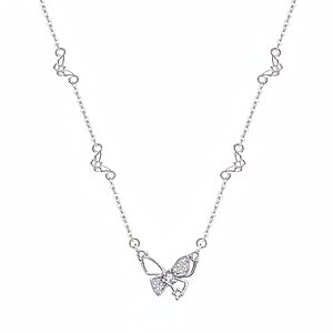Сребърно колие Silver Sense с централна висулка пеперуда, украсена с циркони, и малки декоративни елементи по веригата – елегантно и ефирно бижу с женствен дизайн.