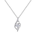 Сребърно колие Silver Sense с изящна извивка, инкрустирана с циркони, и централен кръгъл камък, снимка на бял фон