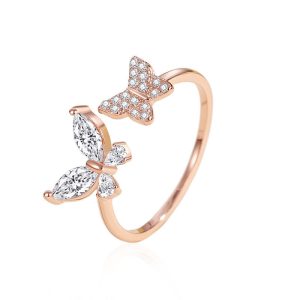 Сребърен пръстен - Пърхане - Сребърен пръстен Silver Sense - Пърхане с две пеперуди от циркони и розово златно покритие, на бял фон Сребърен пръстен Silver Sense - Пърхане с две пеперуди от циркони и розово златно покритие, на бял фон